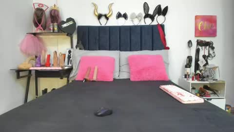 Snapshot of emmily_giraldo chatting on April 2026 12:31:01 PM online show from April 2026 12:31:01 PM