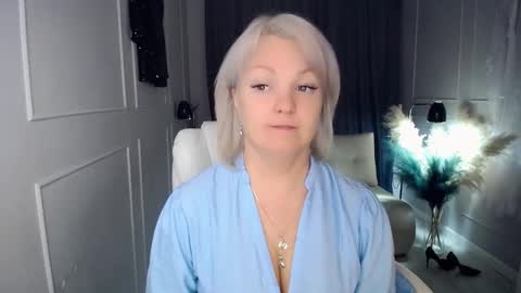 emmmam online show from October 2025 02:17:02 PM