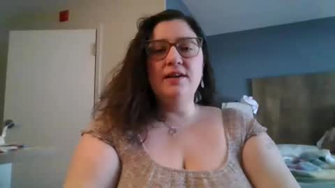 Snapshot of emmthaluscious chatting on January 2025 02:47:02 PM emmthaluscious online show from January 2025 02:47:02 PM