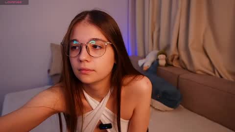 Snapshot of emorydoult chatting on May 2026 04:32:01 AM Leela online show from May 2026 04:32:01 AM