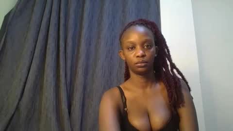 empress_emma online show from April 2026 06:27:01 AM