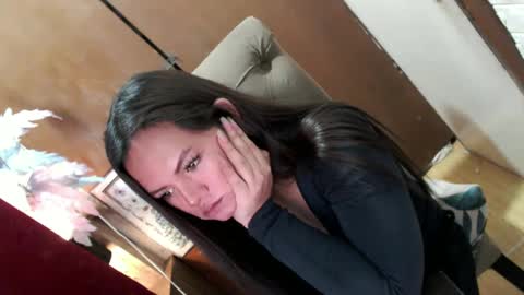 Snapshot of empressrheo chatting on February 2025 02:07:02 AM empressrheo online show from February 2025 02:07:02 AM