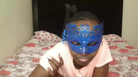 Snapshot of empressvee24 chatting on November 2025 07:02:02 PM vee online show from November 2025 07:02:02 PM