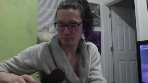 Snapshot of empusalamia chatting on January 2025 02:15:02 AM empusalamia online show from January 2025 02:15:02 AM