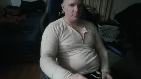 Snapshot of emsguy1 chatting on February 2026 06:17:01 AM Matt online show from February 2026 06:17:01 AM