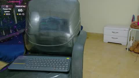 Emy online show from March 2026 04:02:02 PM