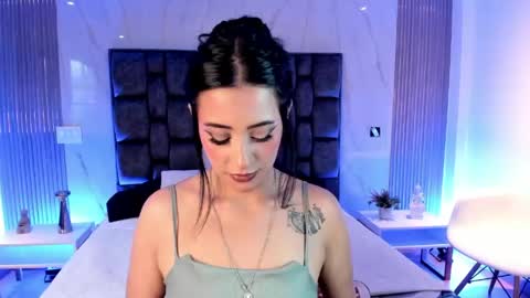 Snapshot of emy_fg chatting on May 2026 07:44:01 PM Emy online show from May 2026 07:44:01 PM
