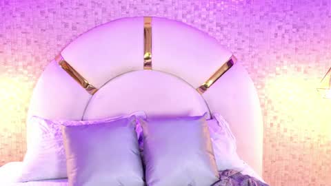 Emy  online show from April 2026 11:35:01 AM