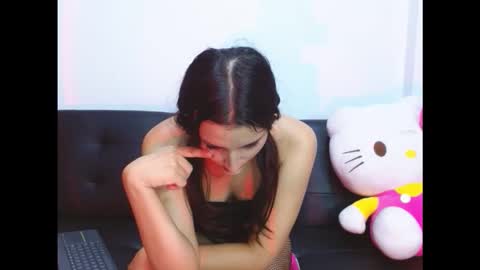 Snapshot of emysofia chatting on March 2026 06:10:01 AM SOFI online show from March 2026 06:10:01 AM