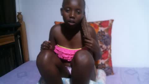 Vee online show from November 2025 03:54:01 PM