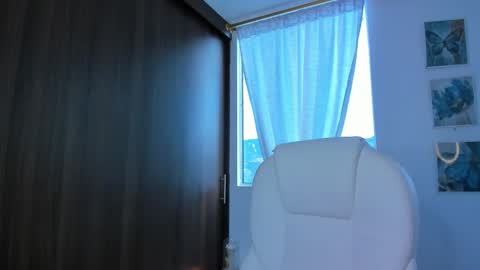 Snapshot of engel_brunet chatting on September 2025 08:45:01 PM juliana  online show from September 2025 08:45:01 PM