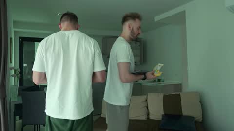 Snapshot of enjohnny chatting on February 2026 01:53:02 AM Johnny online show from February 2026 01:53:02 AM