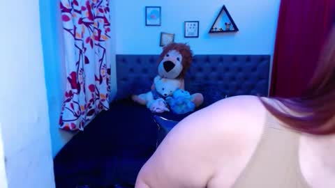 Lunamedel24 online show from February 2026 04:56:01 AM