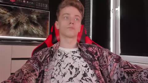 Enker online show from November 2025 10:05:01 AM