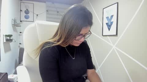 Enma clark online show from November 2025 03:39:02 AM