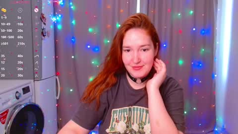 Snapshot of enorolve chatting on December 2024 10:04:02 AM Horny Mary online show from December 2024 10:04:02 AM