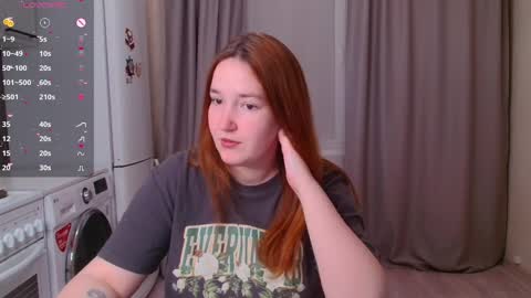 Snapshot of enorolve chatting on February 2025 06:11:02 PM Horny Mary online show from February 2025 06:11:02 PM