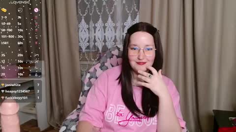 Snapshot of enorolve chatting on March 2026 04:01:02 PM Horny Mary online show from March 2026 04:01:02 PM