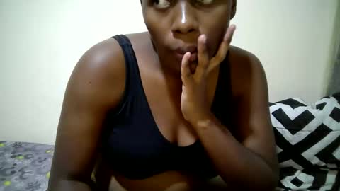 Snapshot of enter_dee chatting on March 2026 12:29:01 PM Ell online show from March 2026 12:29:01 PM