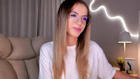 Snapshot of entya chatting on June 2026 08:15:01 AM entya online show from June 2026 08:15:01 AM