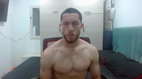 enzo_savage online show from November 2025 06:01:02 PM