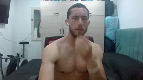 enzo_savage online show from November 2025 02:20:02 PM