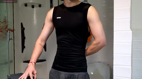 enzo_steel online show from March 2026 07:53:01 PM