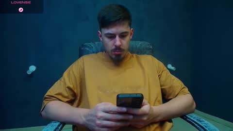 EnzoRace online show from November 2025 05:34:01 AM