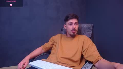 EnzoRace online show from December 2025 08:02:01 PM