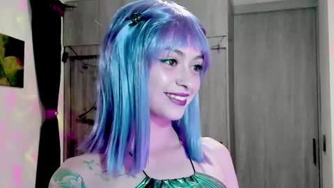 Leyla online show from October 2025 11:49:01 PM