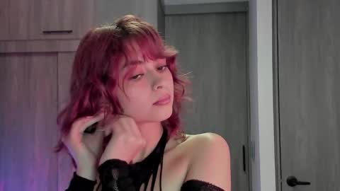 Leyla online show from December 2025 08:36:02 PM