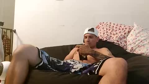 epicd512 online show from May 2026 07:43:01 PM