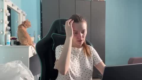 Lily online show from February 2026 02:12:02 AM