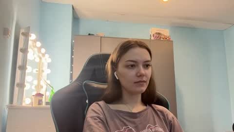 Lily online show from March 2026 12:11:01 AM