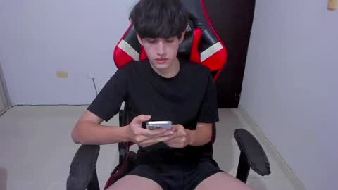 eren_tatakae online show from April 2026 11:57:02 PM