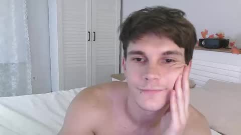 Eric Crush online show from November 2025 03:56:02 PM