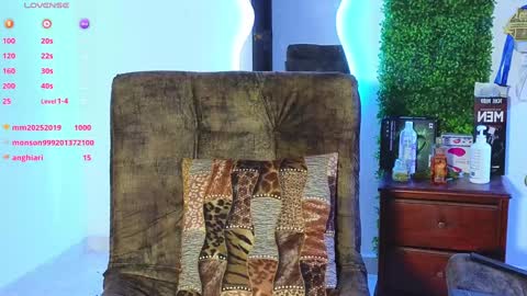 Brayan online show from February 2025 04:05:01 AM