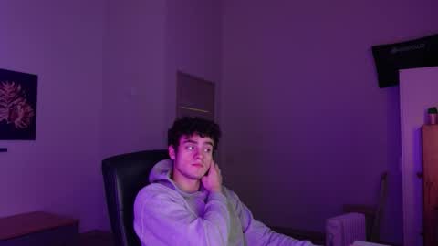    online show from November 2025 06:39:03 AM