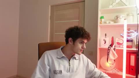    online show from December 2025 03:21:02 PM