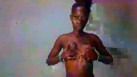 Erica online show from October 2025 01:53:02 PM