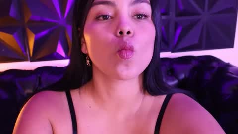 erica_adams_ online show from December 2025 08:26:01 PM