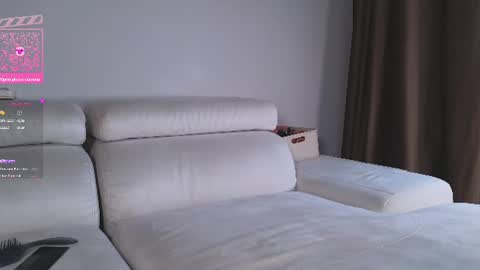 Snapshot of ericamiracle15 chatting on July 2026 01:17:02 PM Call me Erica online show from July 2026 01:17:02 PM