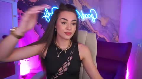 Snapshot of ericasin chatting on June 2026 01:00:02 PM Erica online show from June 2026 01:00:02 PM