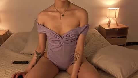 Dayanna online show from July 2026 12:22:01 PM
