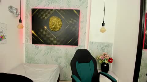   online show from January 2025 10:10:01 AM