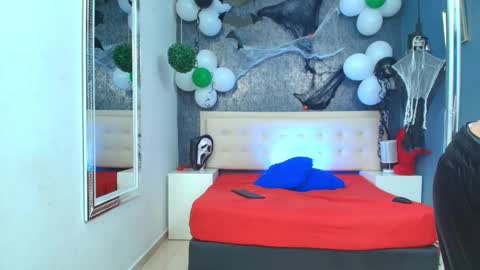   online show from October 2025 03:20:02 AM