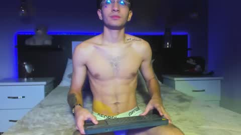 Snapshot of eriikjoness chatting on September 2025 01:12:01 PM Eriik Joness online show from September 2025 01:12:01 PM