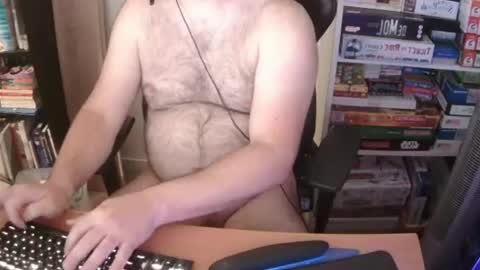 Snapshot of erik_dapper chatting on June 2026 05:01:02 PM Erik Dapper online show from June 2026 05:01:02 PM