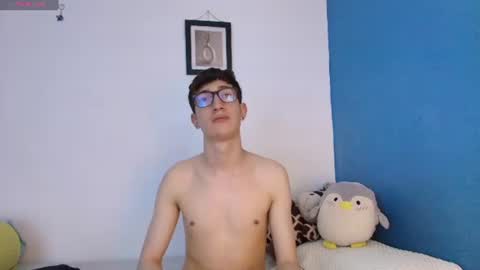 Snapshot of erik_golden_ chatting on July 2026 09:03:02 PM I am Erik online show from July 2026 09:03:02 PM