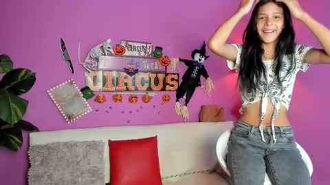 erika1717 online show from October 2025 03:02:02 PM